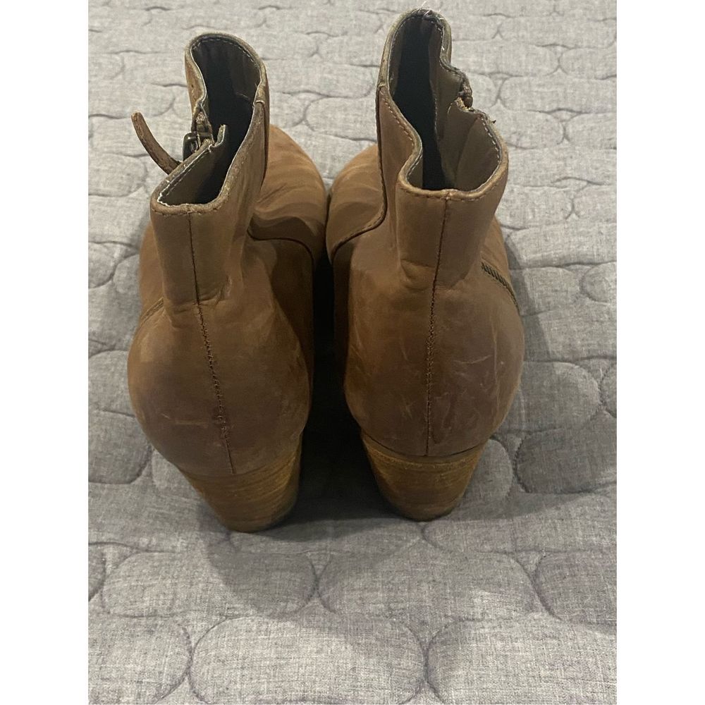 Ladies leather ankle boots by Crown Vintage.  Size 7 1/2 - Picture 4 of 8